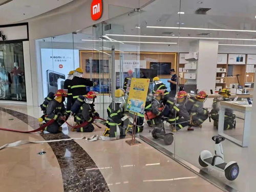 沈陽消防鐵西大隊開展大型商業(yè)綜合體消防熟悉演練 筑牢安全防線